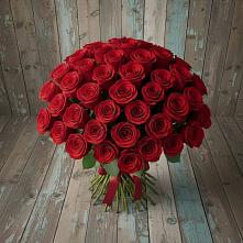 Букет 55 Красных роз Фридом #REPLACE_PRED# Калужской Краснодарский край