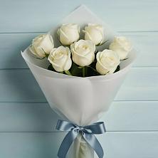 Букет 7 Белых роз Эдлесс Лав в Калужской Краснодарский край