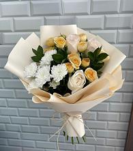 Букет цветов из:  Розы и Хризантемы в Калужской Краснодарский край