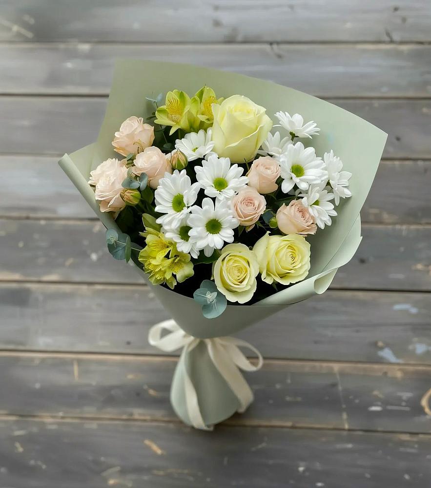 Букет цветов из: Альстромерии, Розы и Хризантемы в Калужской Краснодарский край