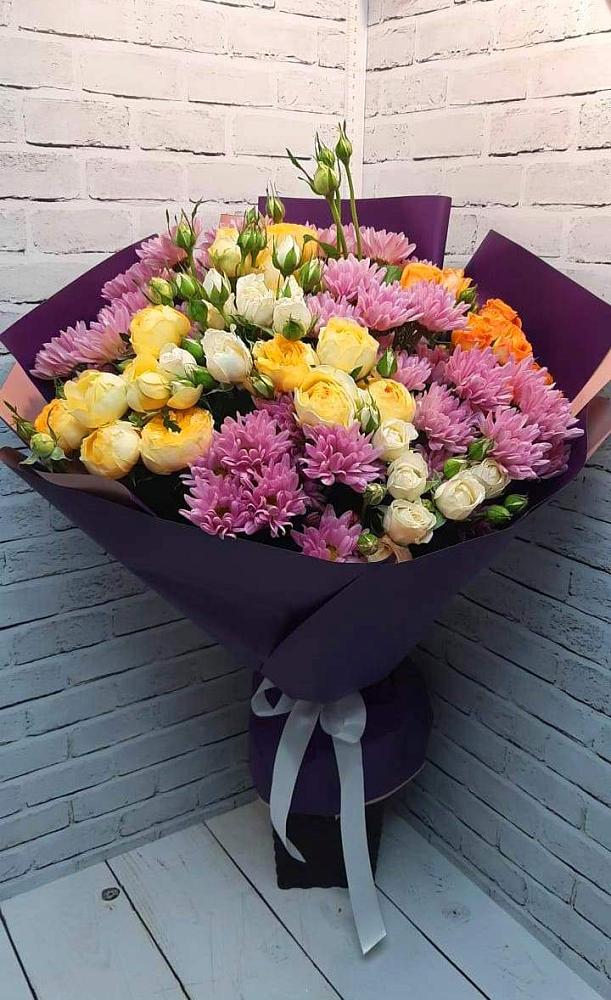 Букет цветов из: Хризантемы и Розы в Калужской Краснодарский край