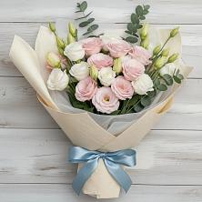 Букет цветов из:  Лизиантусы в Калужской Краснодарский край