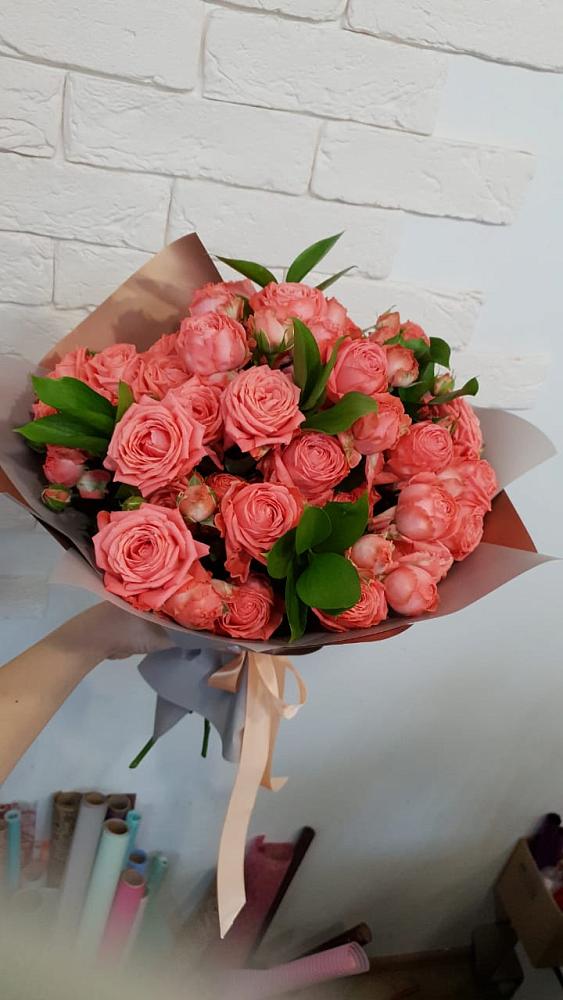 Букет цветов из: Розы в Калужской Краснодарский край