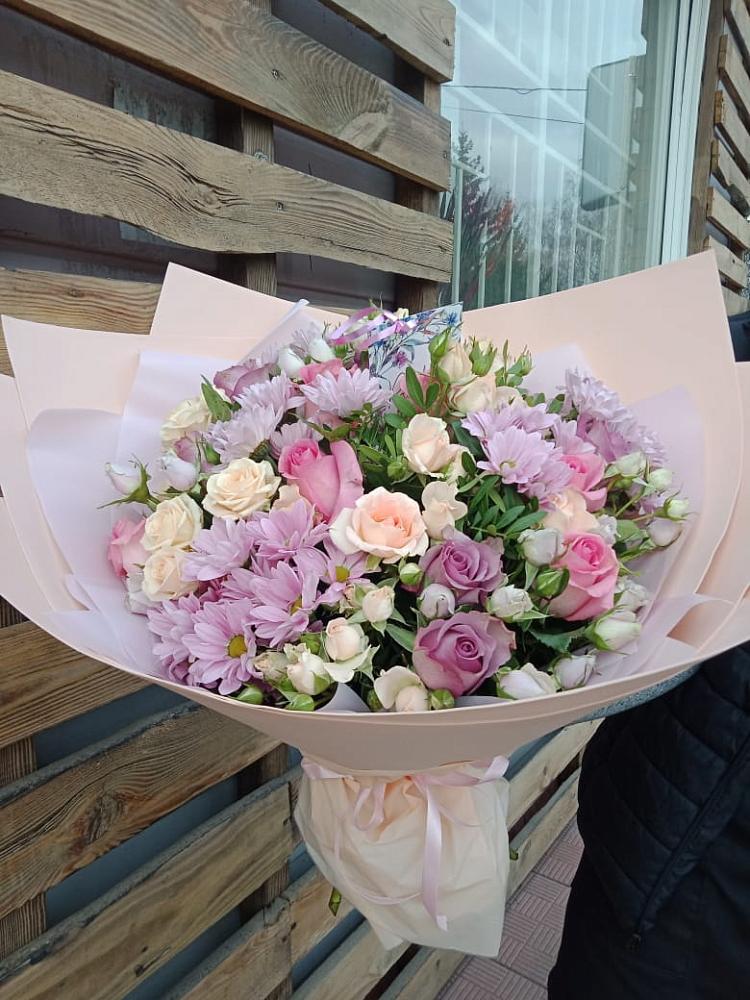 Букет цветов из: Розы и Хризантемы в Калужской Краснодарский край