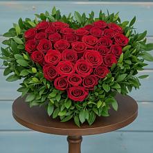 Цветочная композиция из Розы в виде сердца в Калужской Краснодарский край