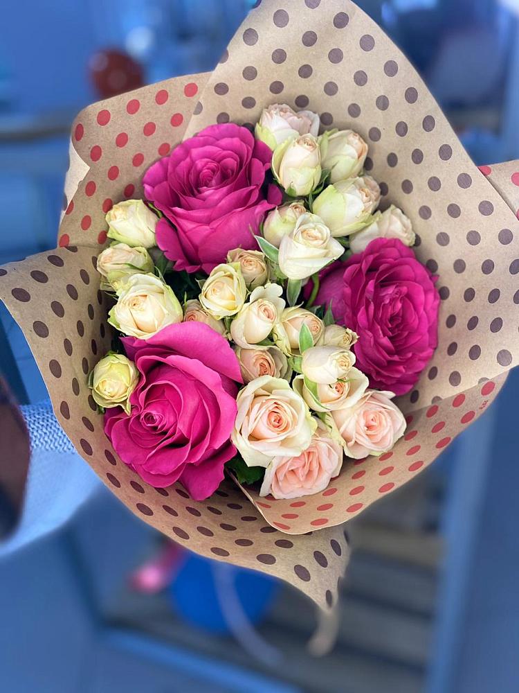 Букет цветов из: Розы в Калужской Краснодарский край