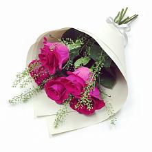 Букет цветов из:  Розы в Калужской Краснодарский край