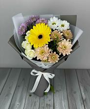 Букет цветов из:  Розы, Герберы и Хризантемы в Калужской Краснодарский край