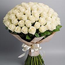 Букет 101 беля роза Белоснежка в Калужской Краснодарский край