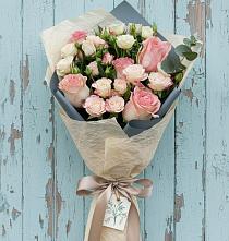 Букет цветов из:  Розы в Калужской Краснодарский край