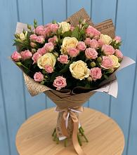 Букет цветов из:  Розы в Калужской Краснодарский край