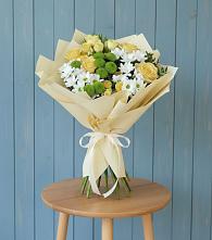 Букет цветов из:  Хризантемы и Розы в Калужской Краснодарский край