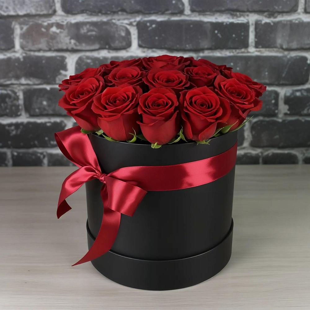 Цветочная композиция из Розы в шляпной коробке в Калужской Краснодарский край